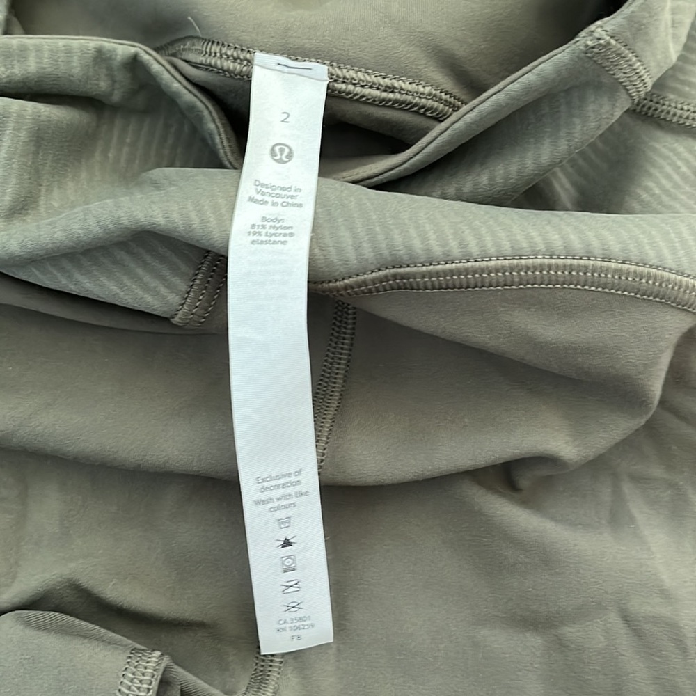 Lululemon Short - Picture 5 of 11